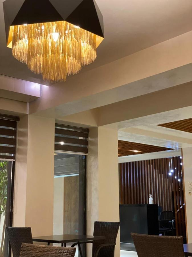 Barhat Hotel & Spa Taraz Buitenkant foto