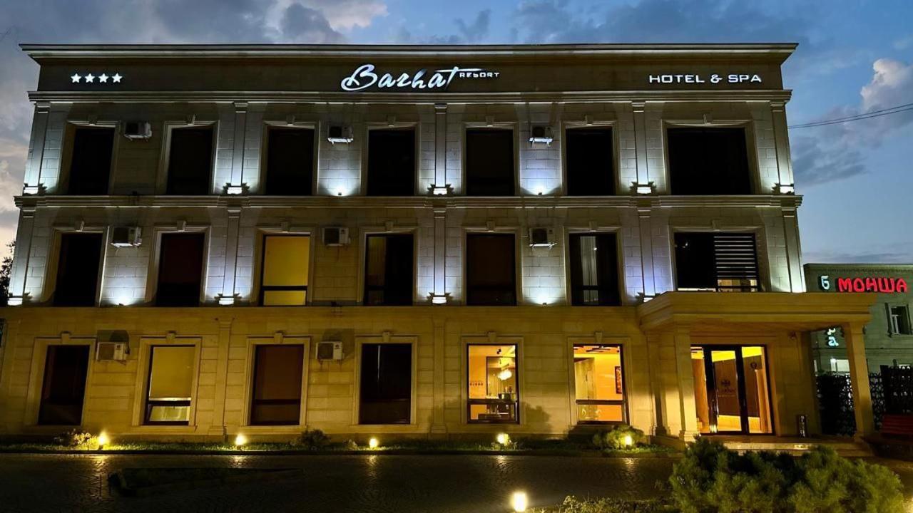 Barhat Hotel & Spa Taraz Buitenkant foto