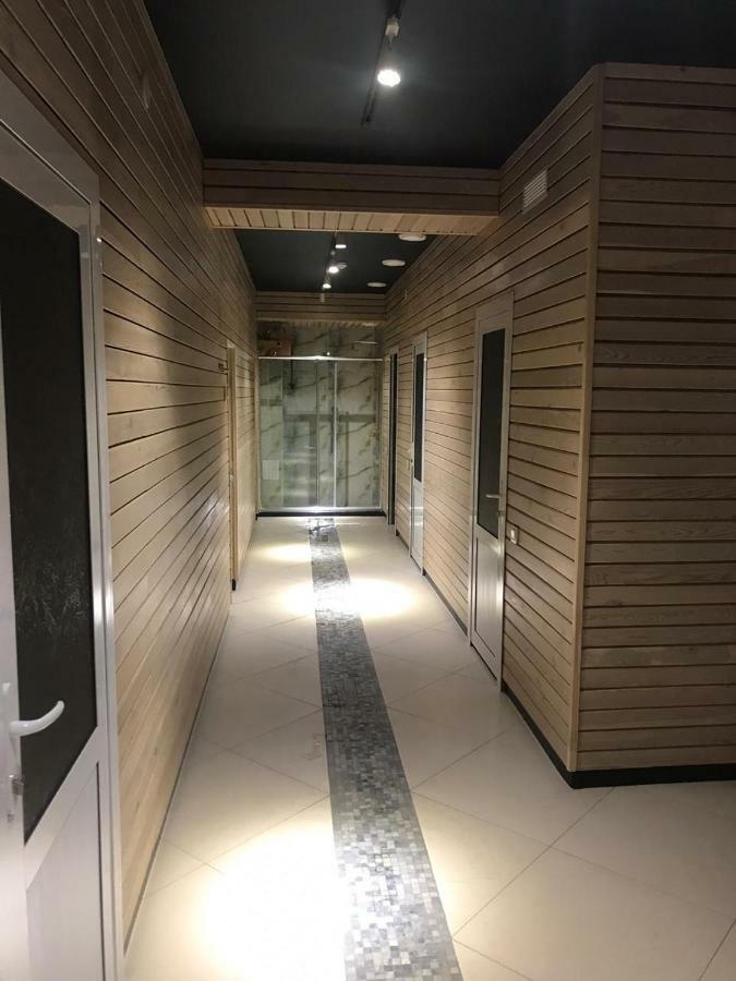 Barhat Hotel & Spa Taraz Buitenkant foto
